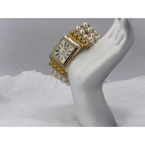 Lady's Watch Square Face White Black Roman Numerals 7 inch Bracelet Faux Pearls - Picture 2 of 3